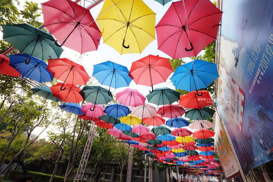 台中南區│台中文創園區-也有繽紛雨傘步道.可以順便看展吃美食