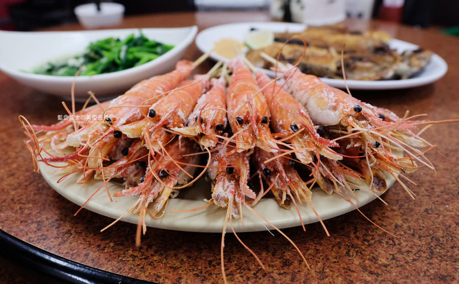 台中西屯│東港活海產-現烤海鮮美味料理，白飯地瓜粥免費供應，台中宵夜美食推薦