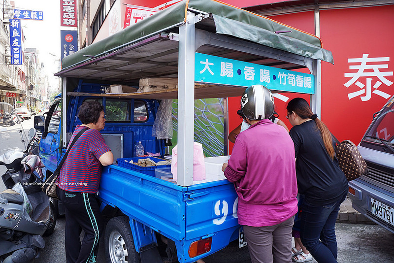 【台中豐原】胖子修發財車大腸香腸竹筍香腸 – 有ABC餐可以選擇，橫街尾福德祠和永豐金證券旁