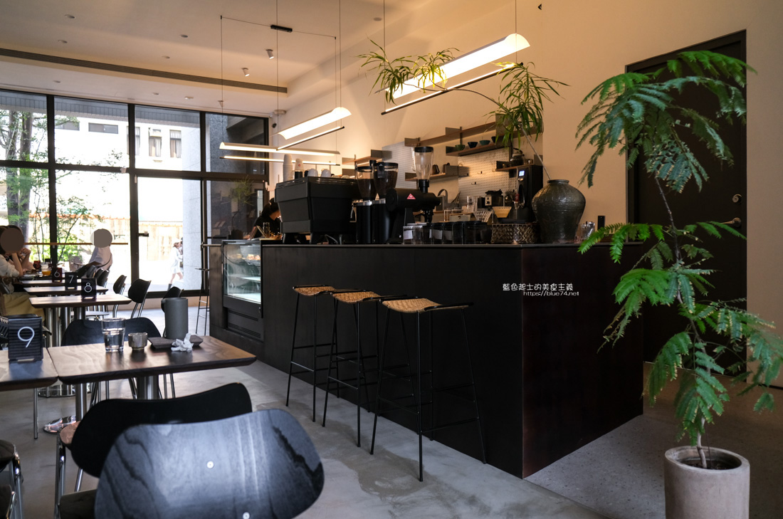 台中西屯│日遲×雅山-兩間品牌結合概念店，中科新開咖啡廳