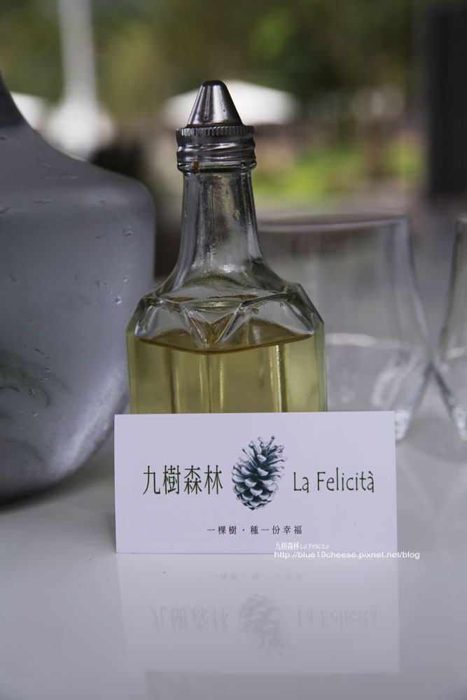 【南投魚池】九樹森林la felicita`時尚窯烤Pizza – 也太美的樹餐廳了吧.颱風來怎麼辦阿 ??XD(要預約喔)